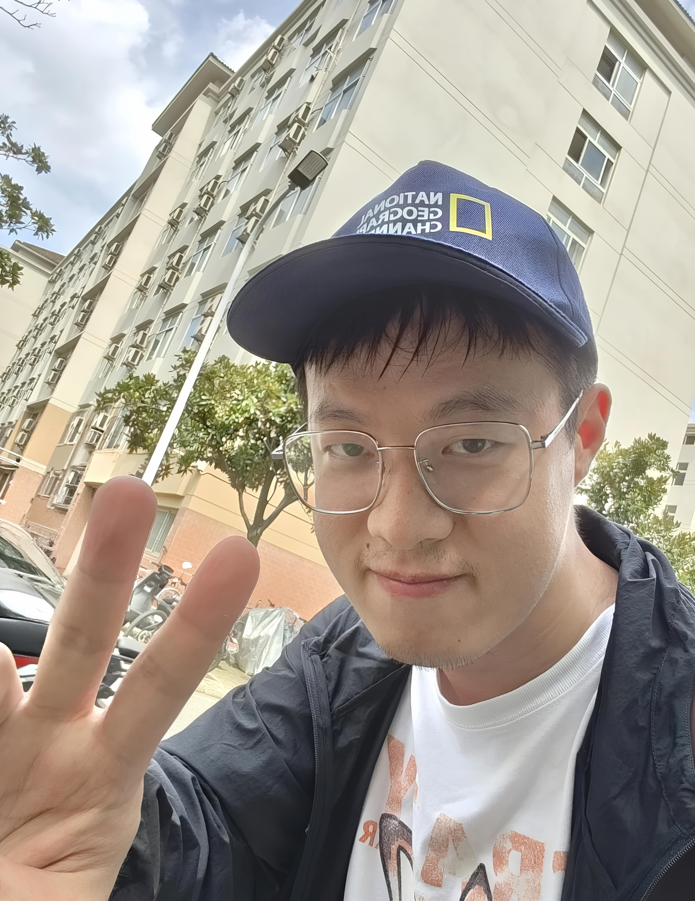 刘瑒